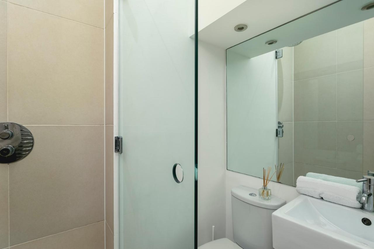 Marine Parade Sea View 2-Bedroom Apartment Brighton Екстериор снимка